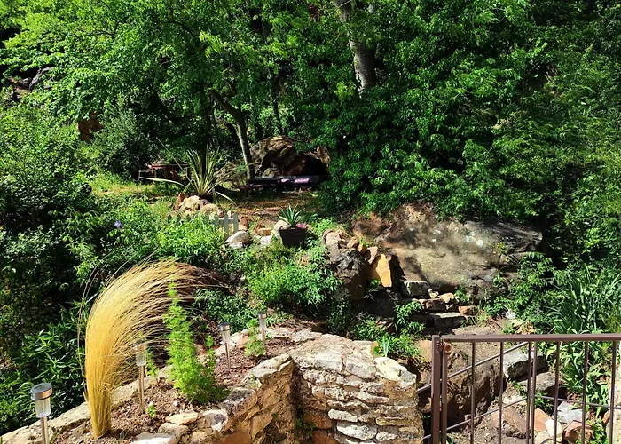 Un Pied Dans La Foret Penzion 3*